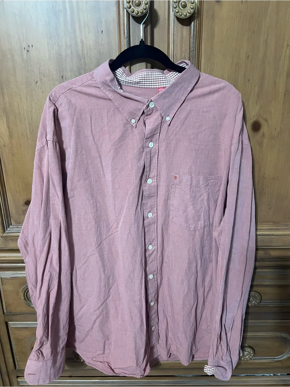 Izod Men's Dusty Pink Button-Down Long Sleeve Shirt